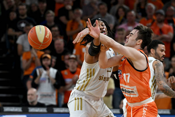 除了赛场上 除了赛场上