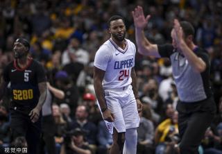 而阿森纳则 而阿森纳则