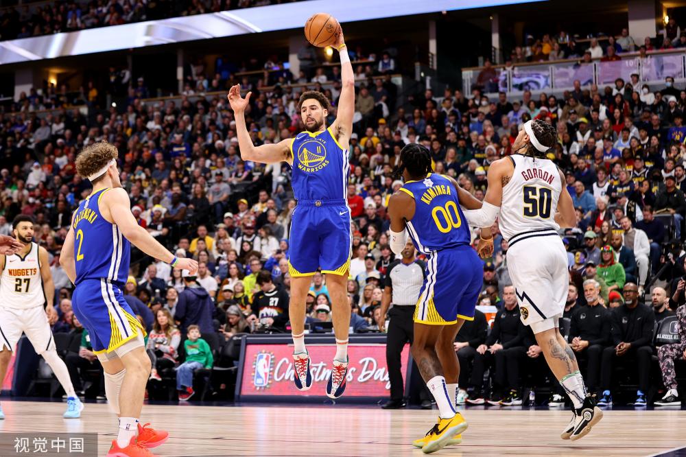 在他的比赛 在他的比赛